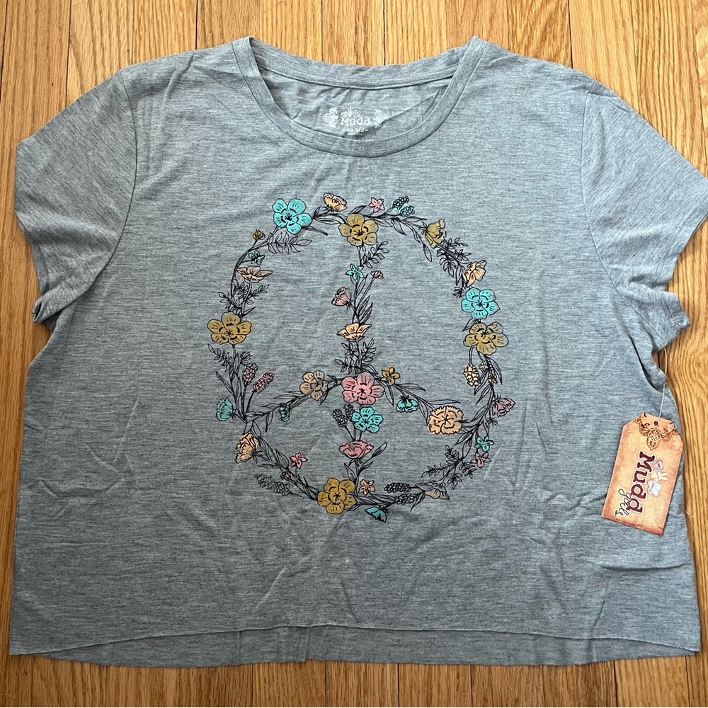 Mudd Juniors Gray Peace Sign Cropped High Low Hem Graphic Tee - Size 20 1/2